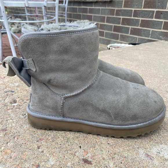 Cute Ugg boots good condition some dirt/spots size 7 - Picture 6 of 7